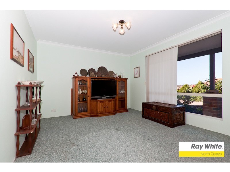 8 Larch Court, Woodvale WA 6026