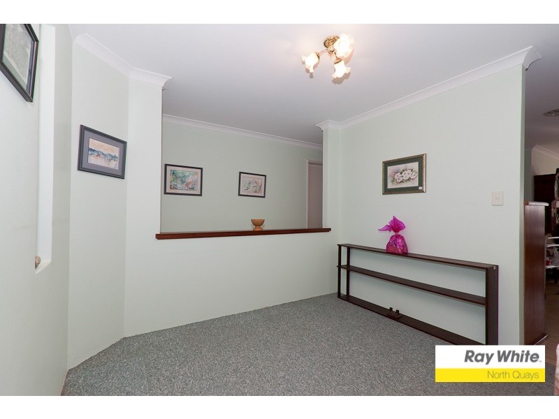 8 Larch Court, Woodvale WA 6026