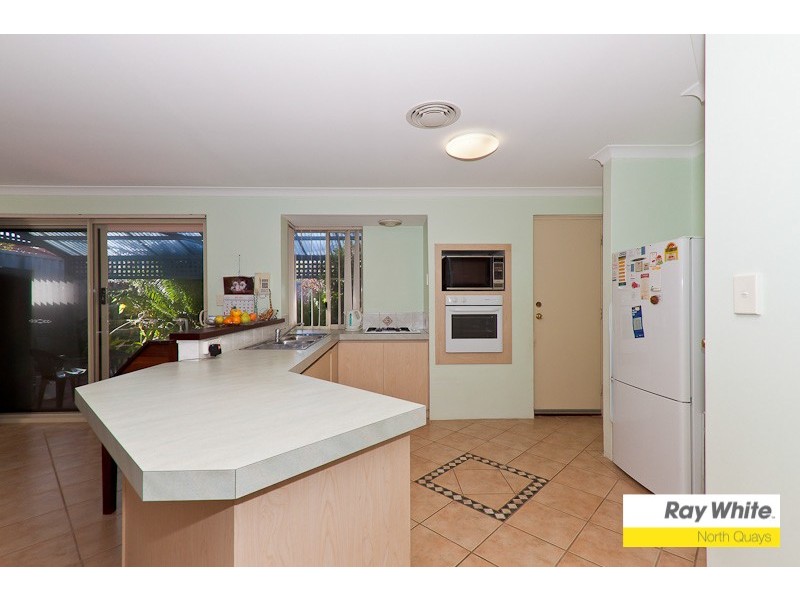 8 Larch Court, Woodvale WA 6026