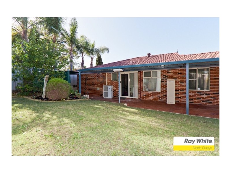 8 Larch Court, Woodvale WA 6026