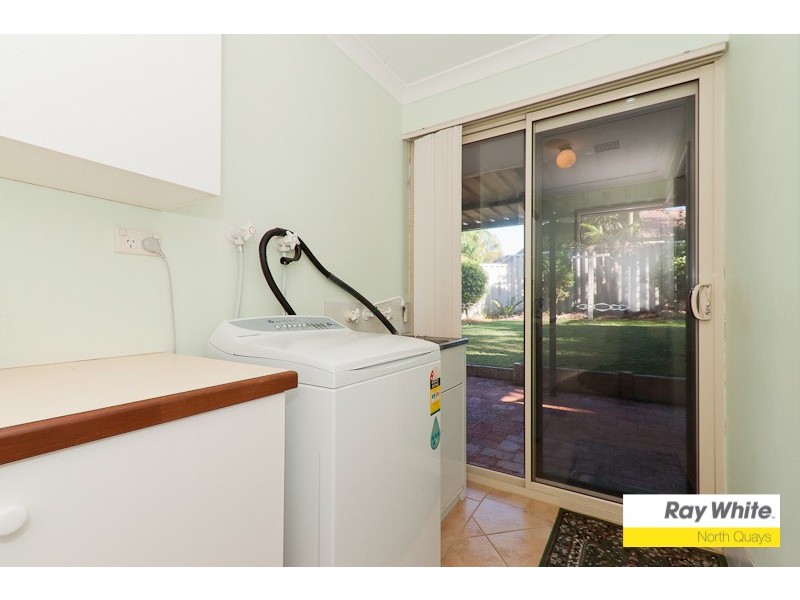 8 Larch Court, Woodvale WA 6026