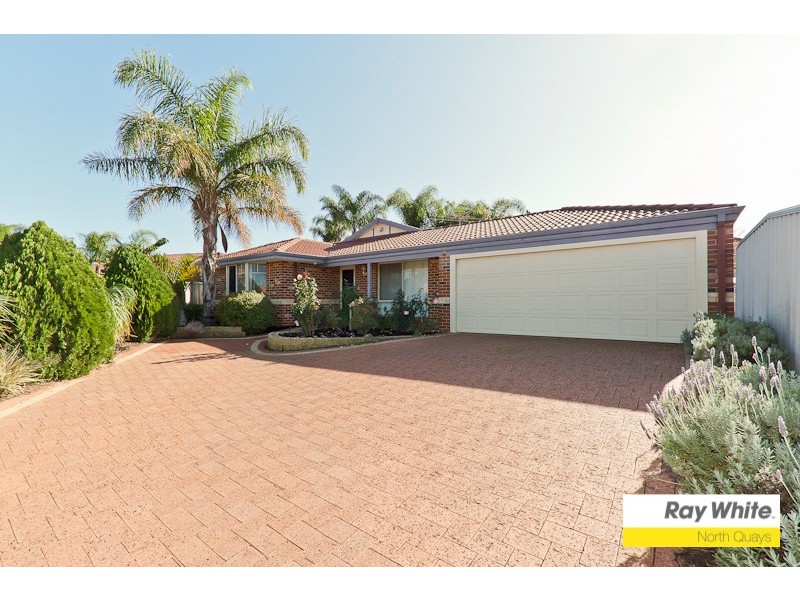 8 Larch Court, Woodvale WA 6026