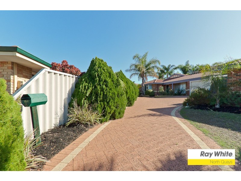 8 Larch Court, Woodvale WA 6026