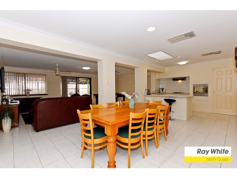 4 McKinlay Ave, Padbury WA 6025