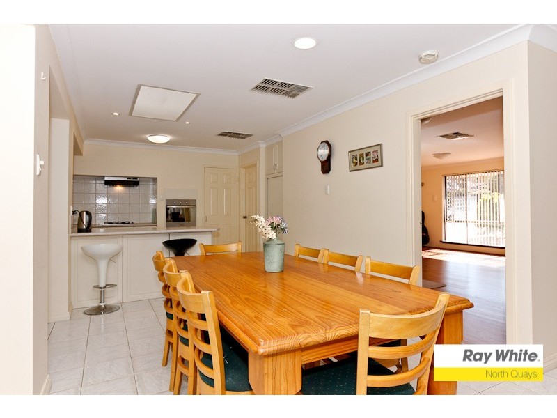 4 McKinlay Ave, Padbury WA 6025