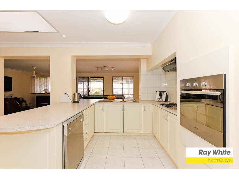 4 McKinlay Ave, Padbury WA 6025