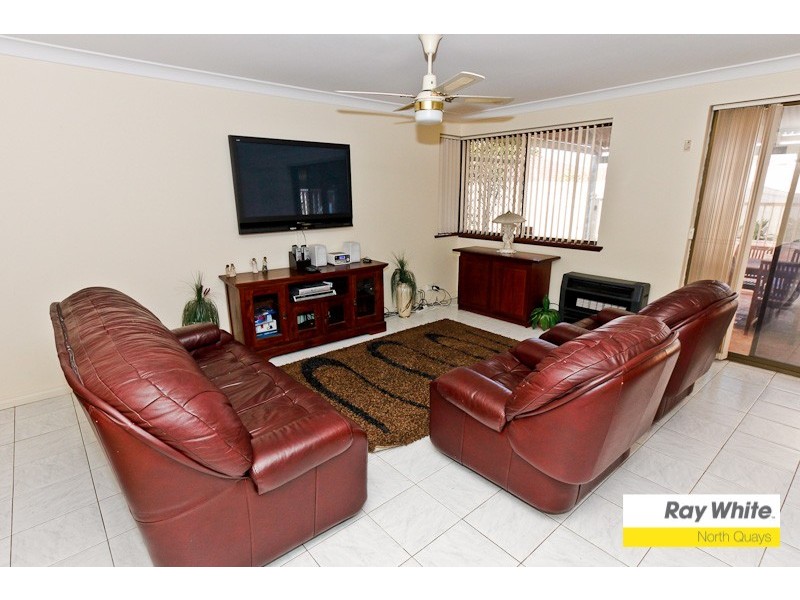 4 McKinlay Ave, Padbury WA 6025