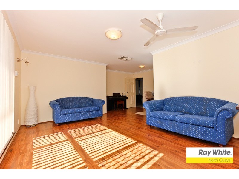 4 McKinlay Ave, Padbury WA 6025