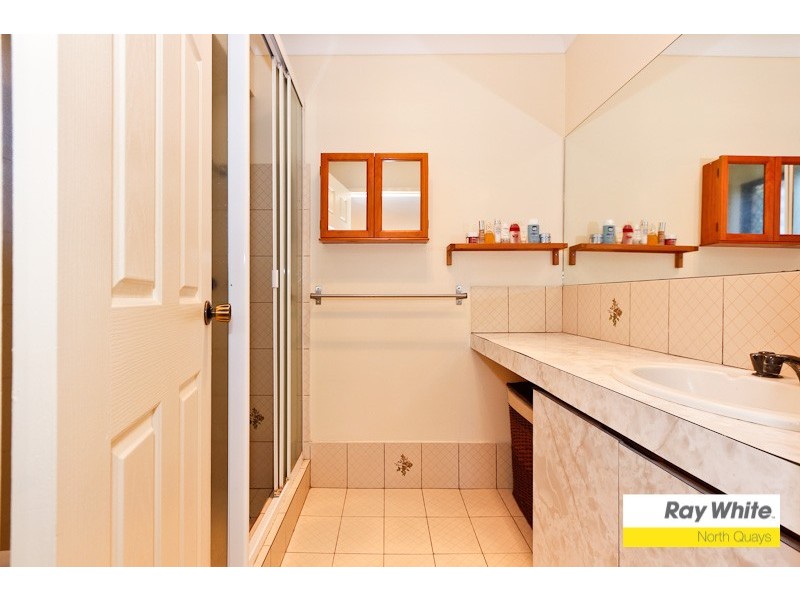 4 McKinlay Ave, Padbury WA 6025