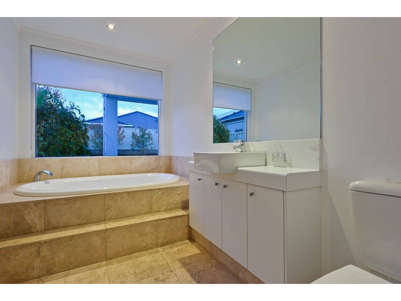 78 Regency Avenue, Madeley WA 6065