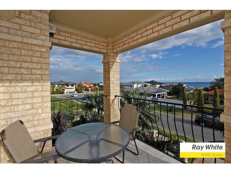 4 Randell Cr, Ocean Reef WA 6027
