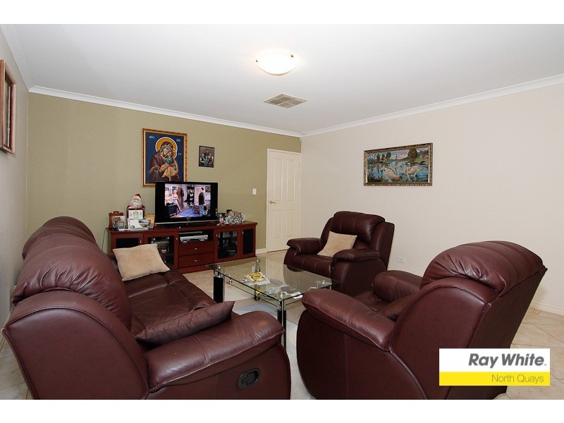 4 Randell Cr, Ocean Reef WA 6027