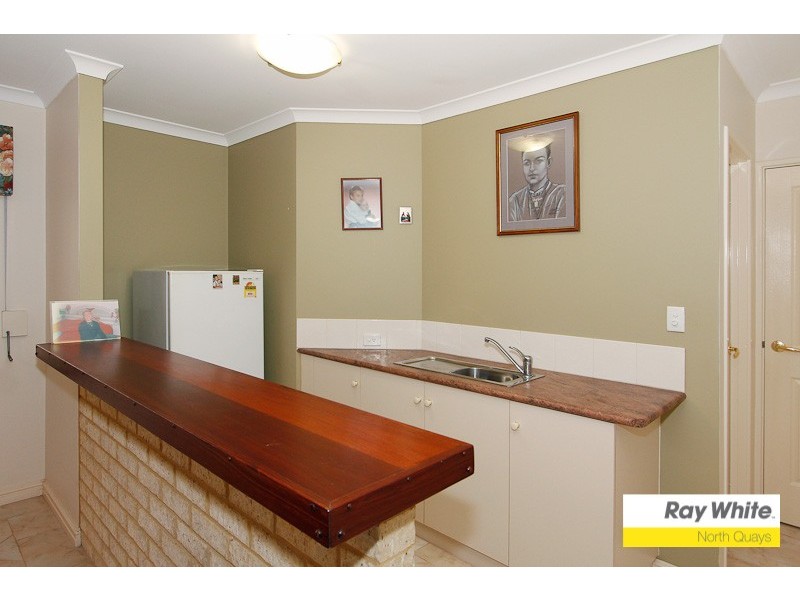 4 Randell Cr, Ocean Reef WA 6027