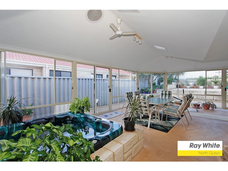 4 Randell Cr, Ocean Reef WA 6027