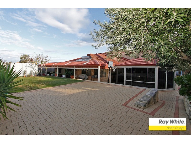 4 Randell Cr, Ocean Reef WA 6027