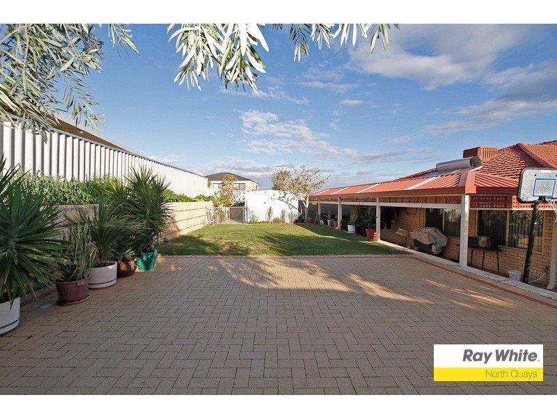 4 Randell Cr, Ocean Reef WA 6027