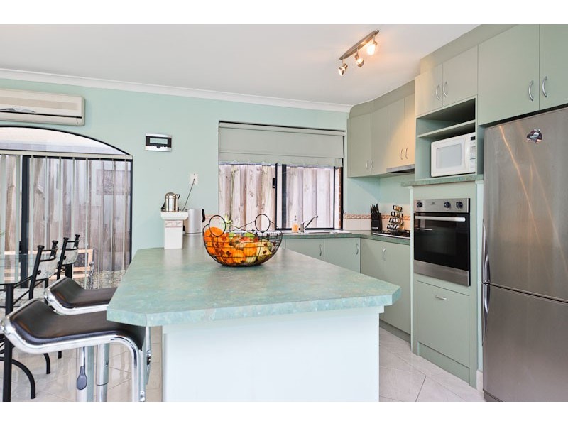 8 Clover Way, Ellenbrook WA 6069