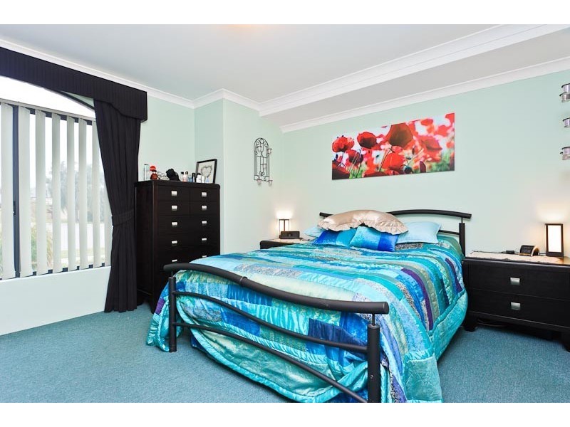 8 Clover Way, Ellenbrook WA 6069