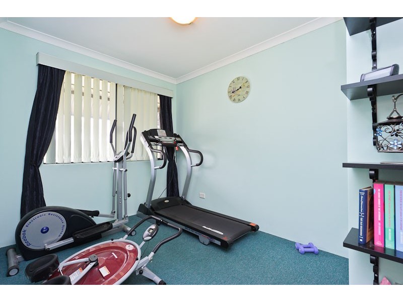 8 Clover Way, Ellenbrook WA 6069
