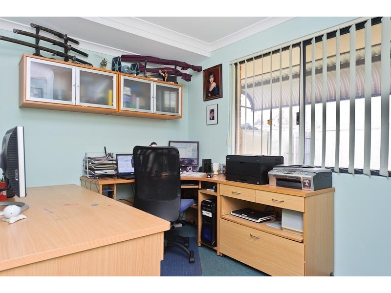 8 Clover Way, Ellenbrook WA 6069