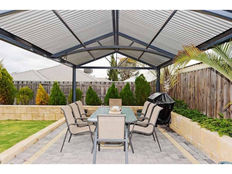 8 Clover Way, Ellenbrook WA 6069
