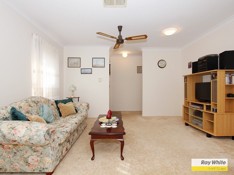 77 Creaney Drive, Kingsley WA 6026