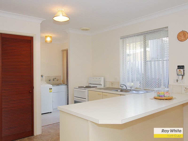 77 Creaney Drive, Kingsley WA 6026