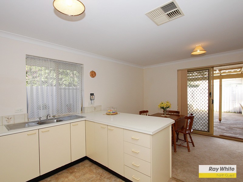 77 Creaney Drive, Kingsley WA 6026