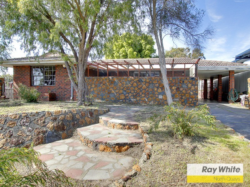4 Hann Place, Padbury WA 6025