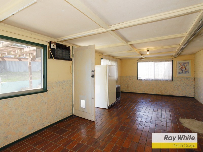 4 Hann Place, Padbury WA 6025