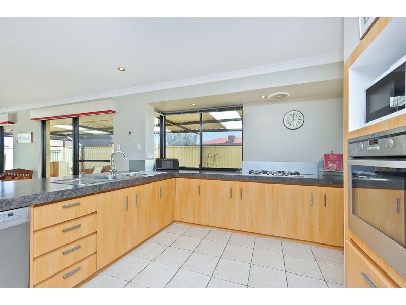 107 Clydebank Crescent, Kinross WA 6028