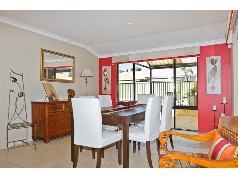 107 Clydebank Crescent, Kinross WA 6028