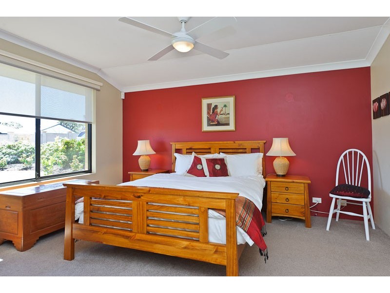 107 Clydebank Crescent, Kinross WA 6028