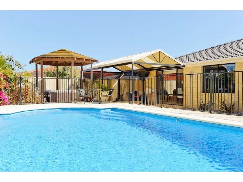 107 Clydebank Crescent, Kinross WA 6028