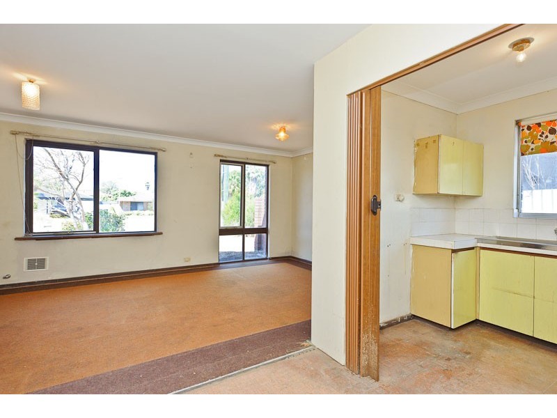 169A Eddystone Ave, Craigie WA 6025