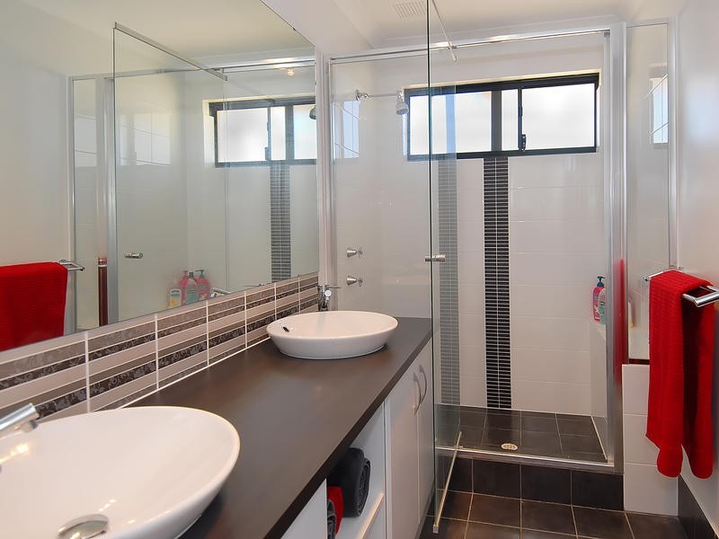 103 Waldburg Drive, Tapping WA 6065