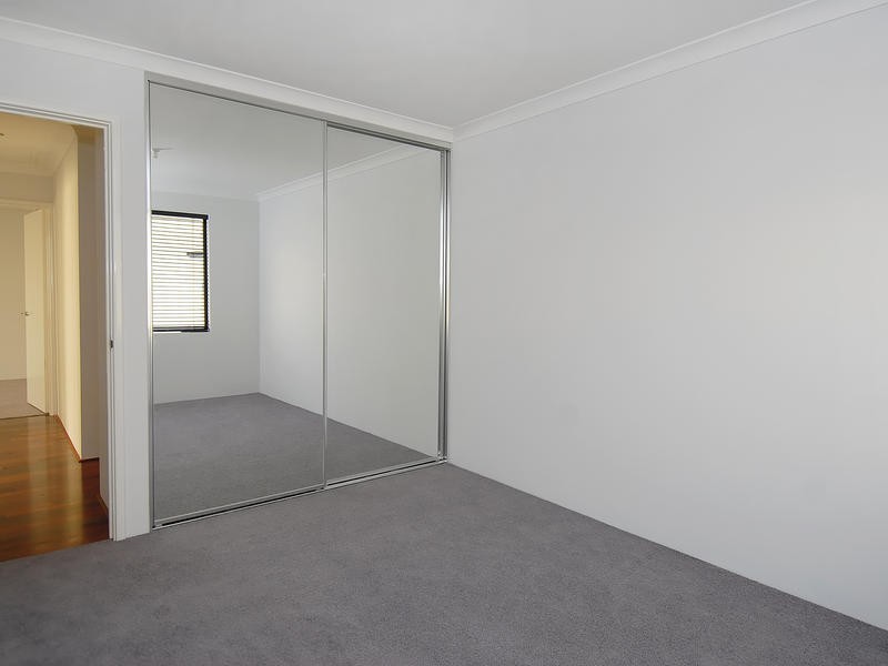 103 Waldburg Drive, Tapping WA 6065