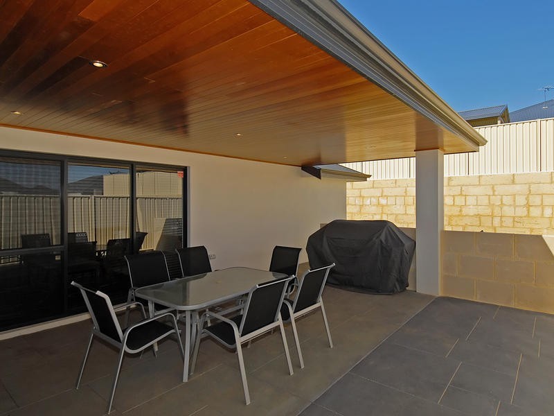 103 Waldburg Drive, Tapping WA 6065