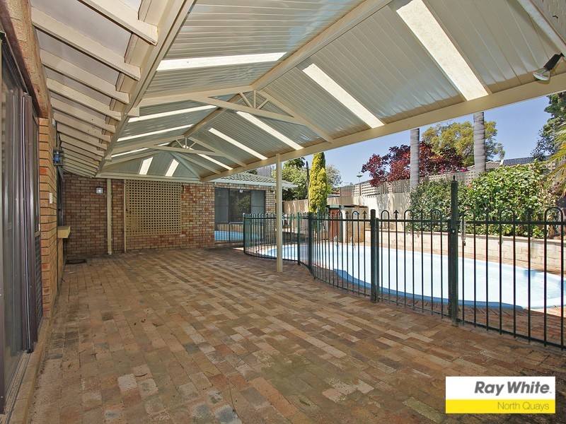 6 Topaz Place, Carine WA 6020