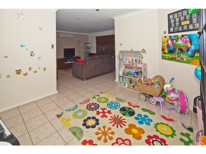 2 Barnes Court, Craigie WA 6025