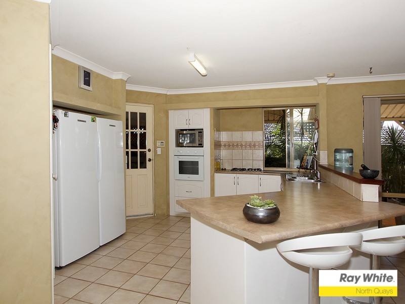 27  Rayner Drive, Landsdale WA 6065