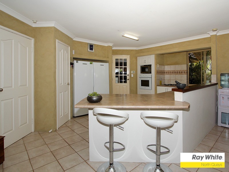 27  Rayner Drive, Landsdale WA 6065