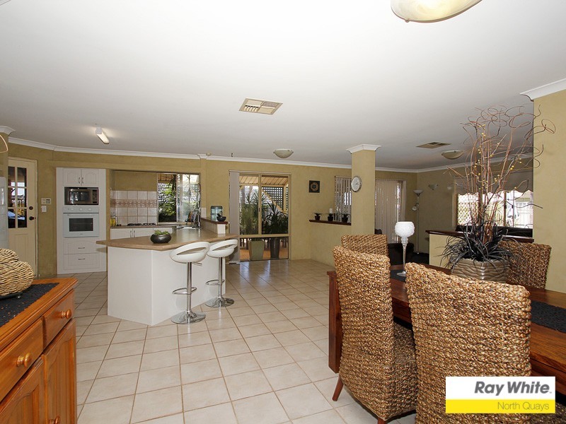 27  Rayner Drive, Landsdale WA 6065