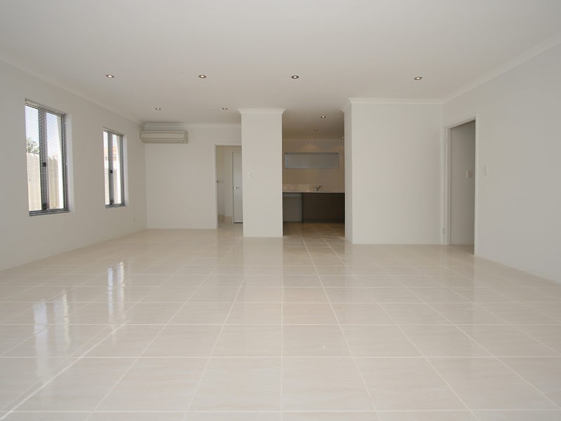 152b Grand Prom, Doubleview WA 6018