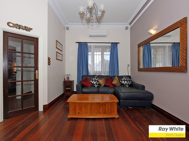 74 Hubert St, East Victoria Park WA 6101