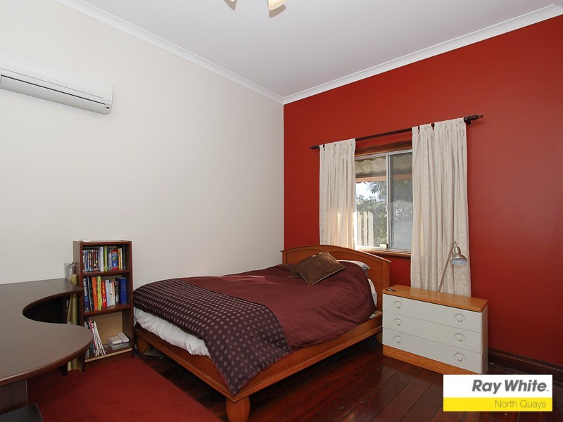 74 Hubert St, East Victoria Park WA 6101