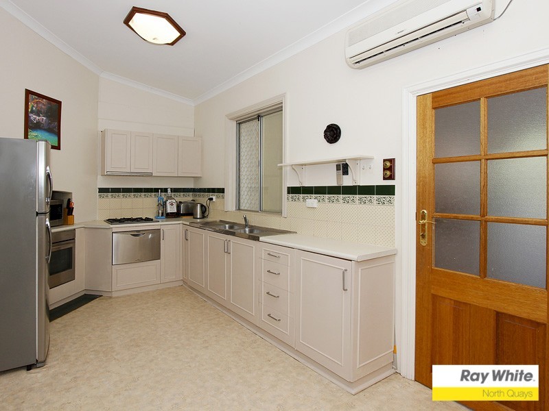 74 Hubert St, East Victoria Park WA 6101