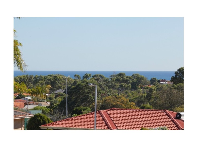 36 Nautical Grove, Beldon WA 6027