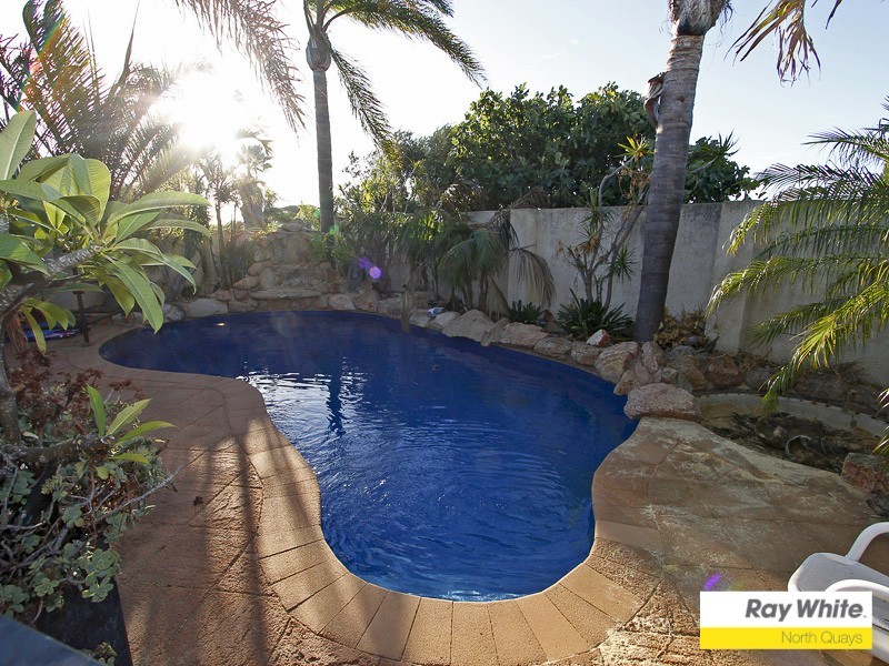 36 Nautical Grove, Beldon WA 6027