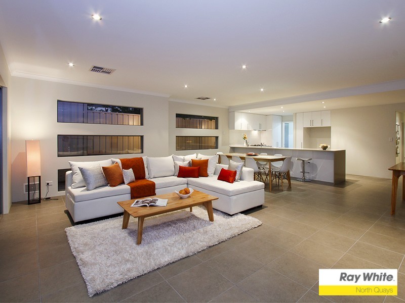 84b Jackson Avenue, Karrinyup WA 6018